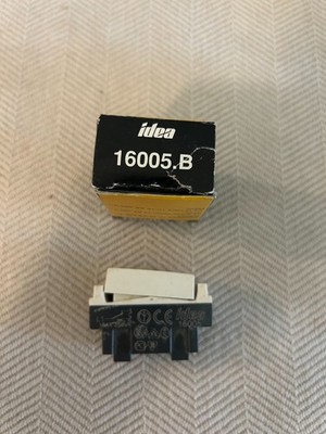 Vimar 1P 16AX 2-way switch white - 16005.B