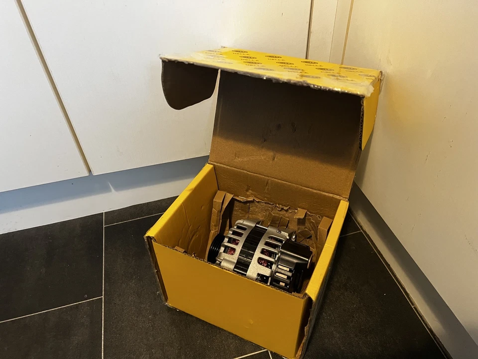 HELLA 8EL 012 426-801 ALTERNATOR - Image 3 of 4