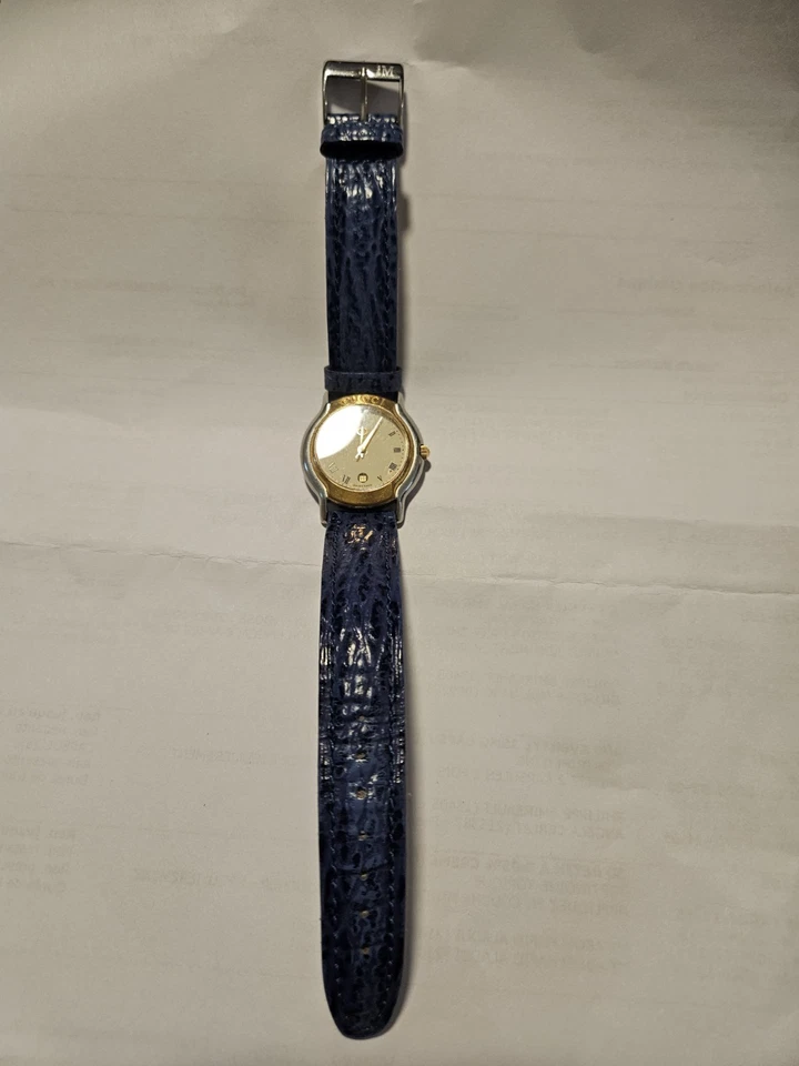 Gucci 8000M Womens Vintage Watch Quartz Leather strap Blue Gold silver Rare - Image 2 of 4