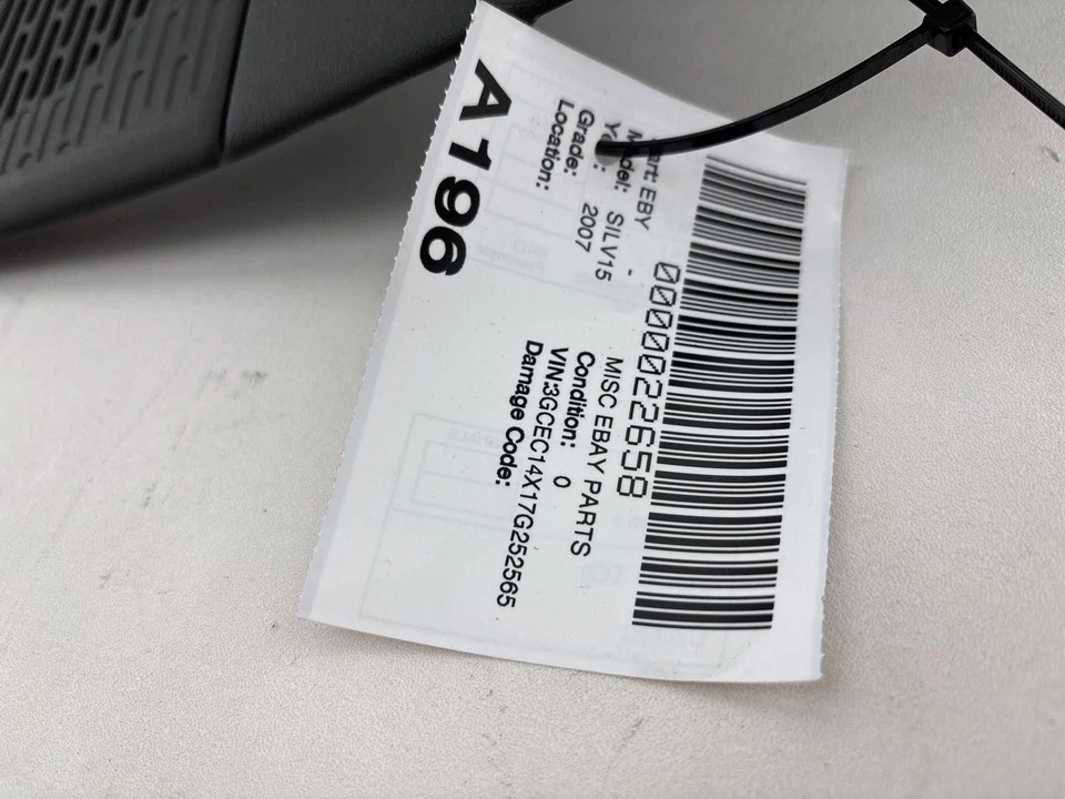 2007 雪佛兰索罗德 1500 HVAC 右 B 柱面板装饰 原始设备制造商 — 第 4/4 张图片