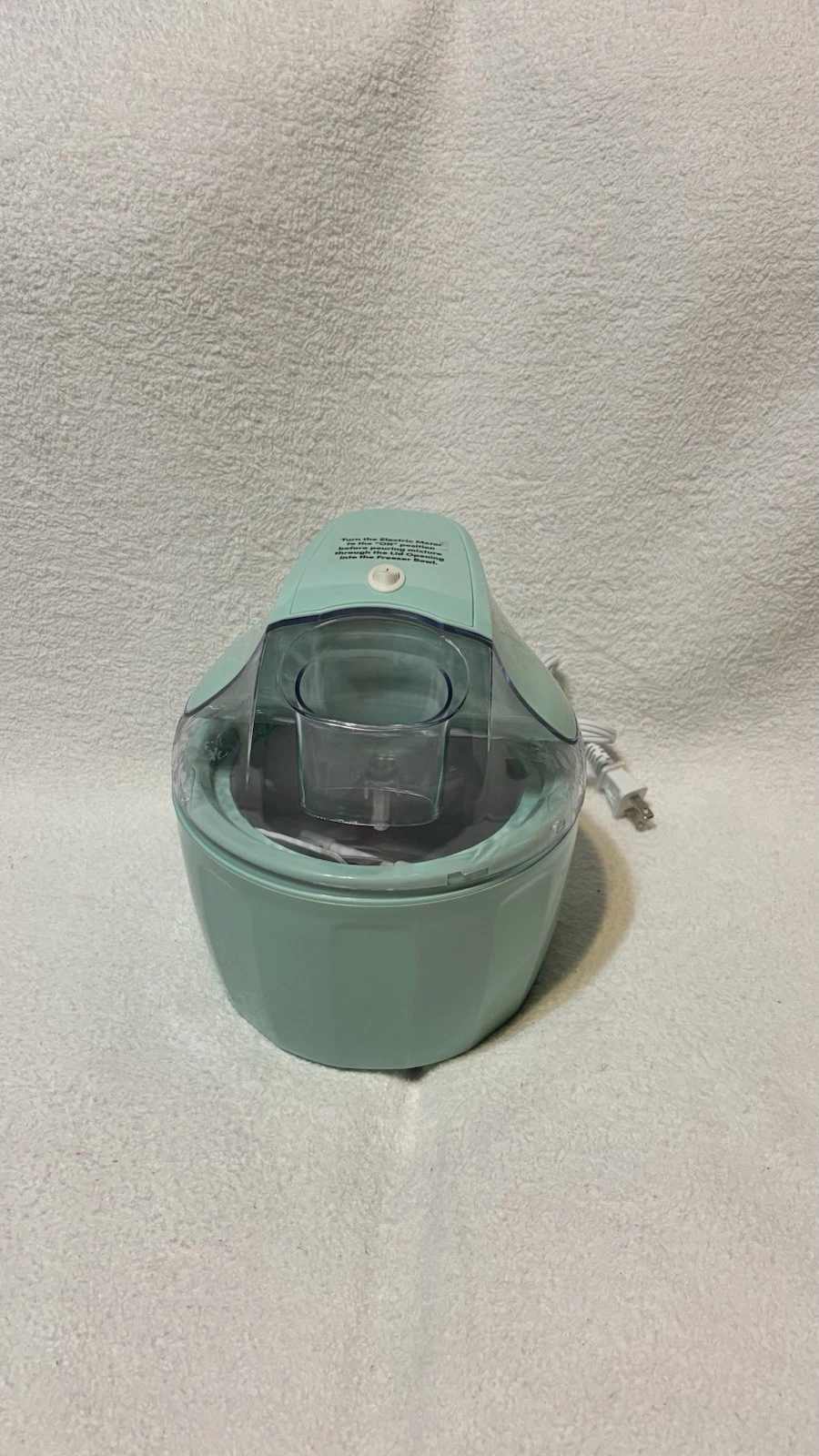 Americana Electric 1.5Qt Ice Cream Freezer Bowl Automatic Frozen Yogurt Maker