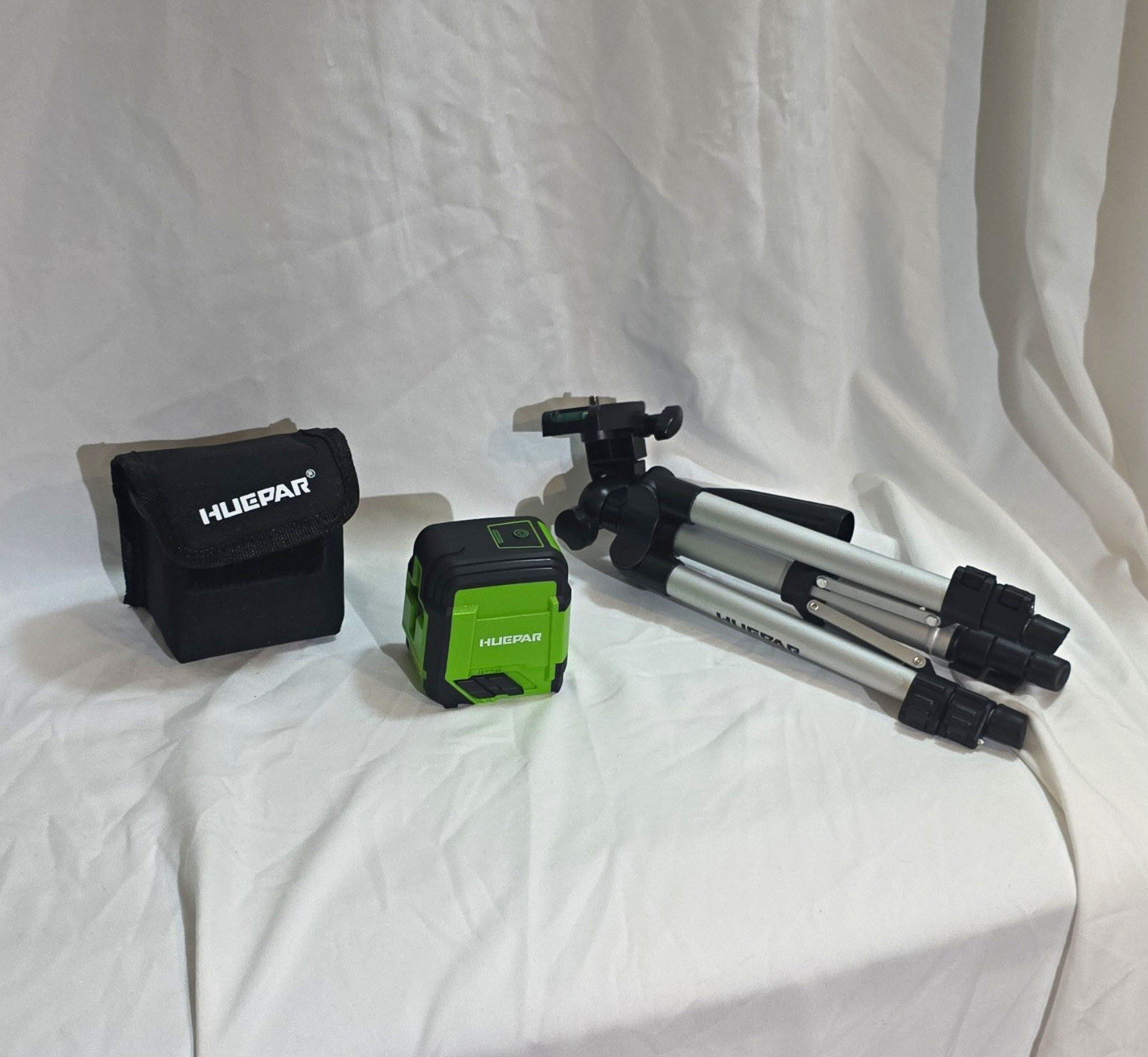 HUEPAR GK011DG Green Cross-Line Laser Level w/ Tripod Mount, Case & Tripod