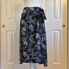 NWT Loft Floral Wrap Skirt in Forever Navy Size 4
