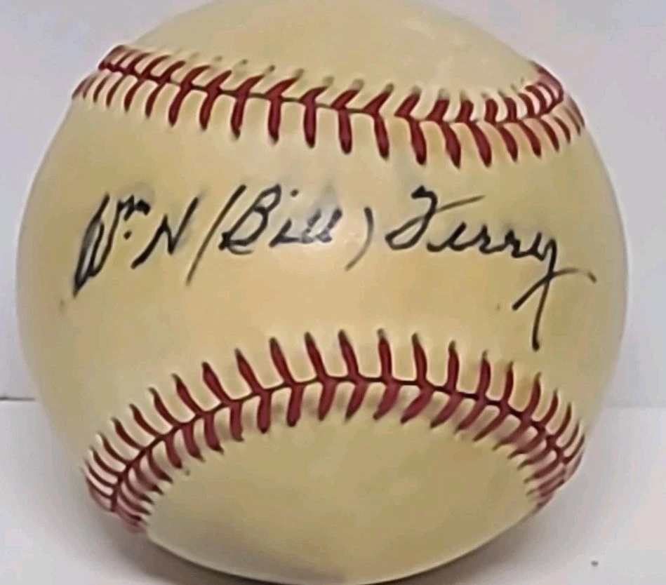 William Bill Terry Single Signed ONL Feeney Baseball HOF PSA/DNA Cert. Auto D.89 - Image 4 of 4