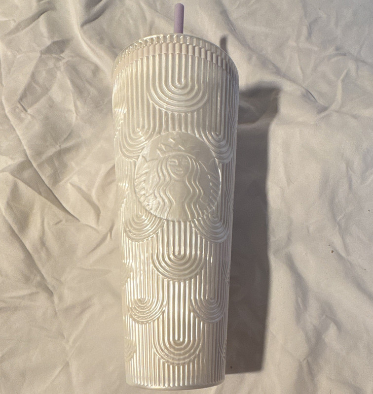 Starbucks 2022 White Textured Cold Cup Tumbler w/ Purple Straw 24 oz/710 mL