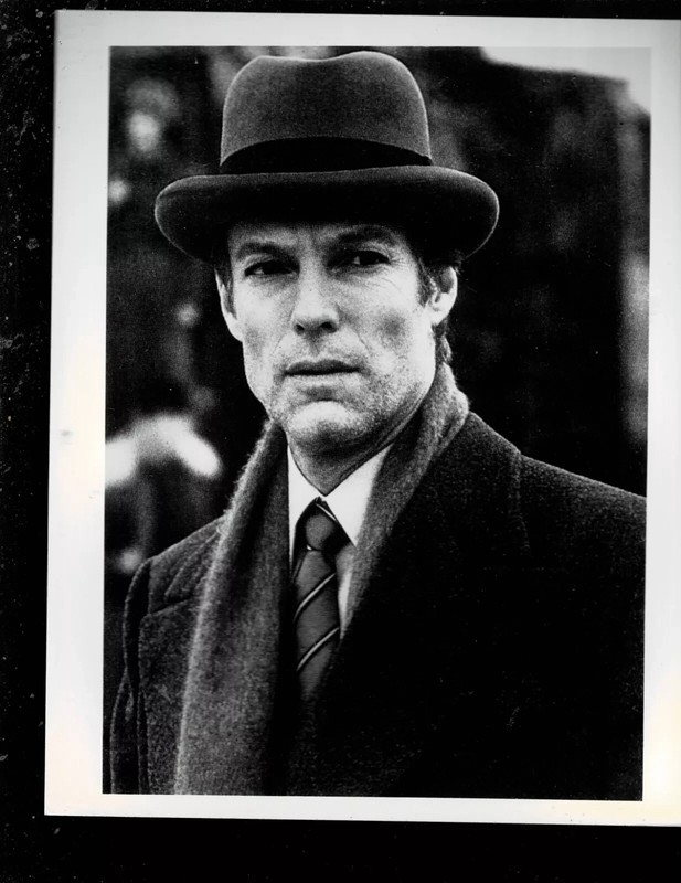 SUPER RARE!! 8x10 VINTAGE ORIGINAL RICHARD CHAMBERLIN MOVIE SCENE PHOTO!!