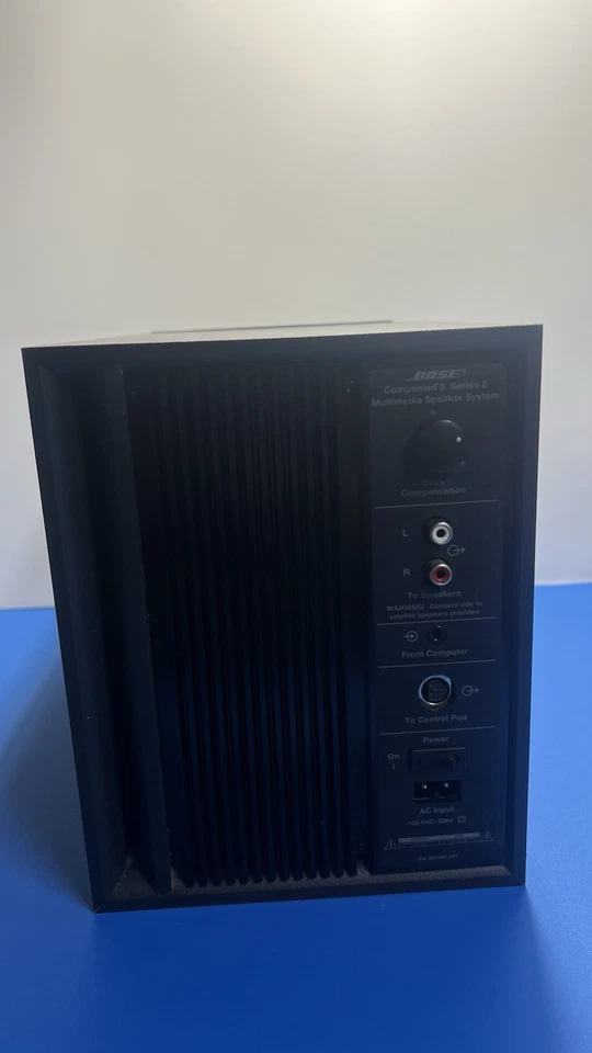 Sistema de Alto-falante Bose Companion 3 Series II – Subwoofer Não Funciona, Como Está - Imagem 3 de 4