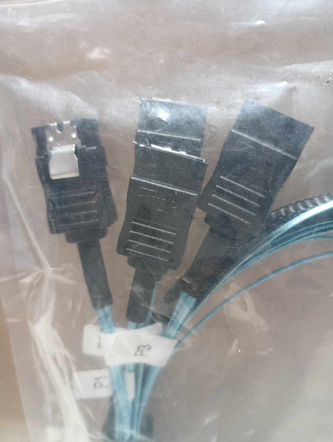 internal mini-sas to sata forward breakout cable 3.3 ft