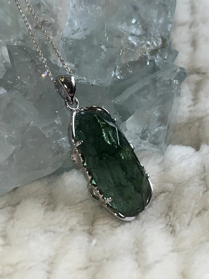 Pingente de moldavita tcheca raro com certificação de qualidade AA+, prata esterlina 925 - Imagem 2 de 4