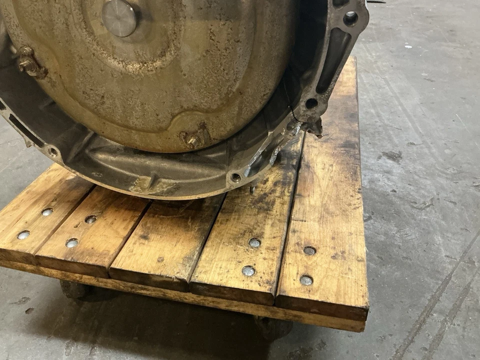 2024 FORD F150 5.0 4WD TRANSMISSION 10R80 CRACKED BELL HOUSING LOW MILES 4900 - Image 3 of 4