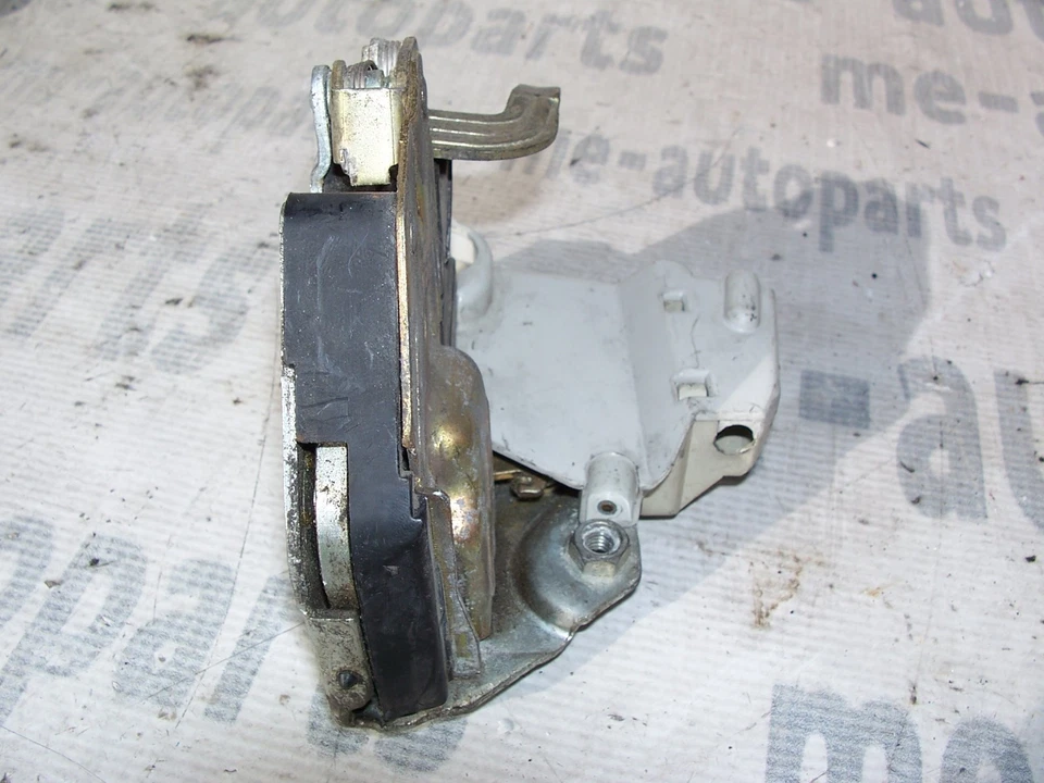 MERCEDES BENZ 190E 1984-1993 OEM CERRADURA PUERTA DELANTERA DERECHA PESTILLO ACTUADOR MONTAJE Foto 4 de 4