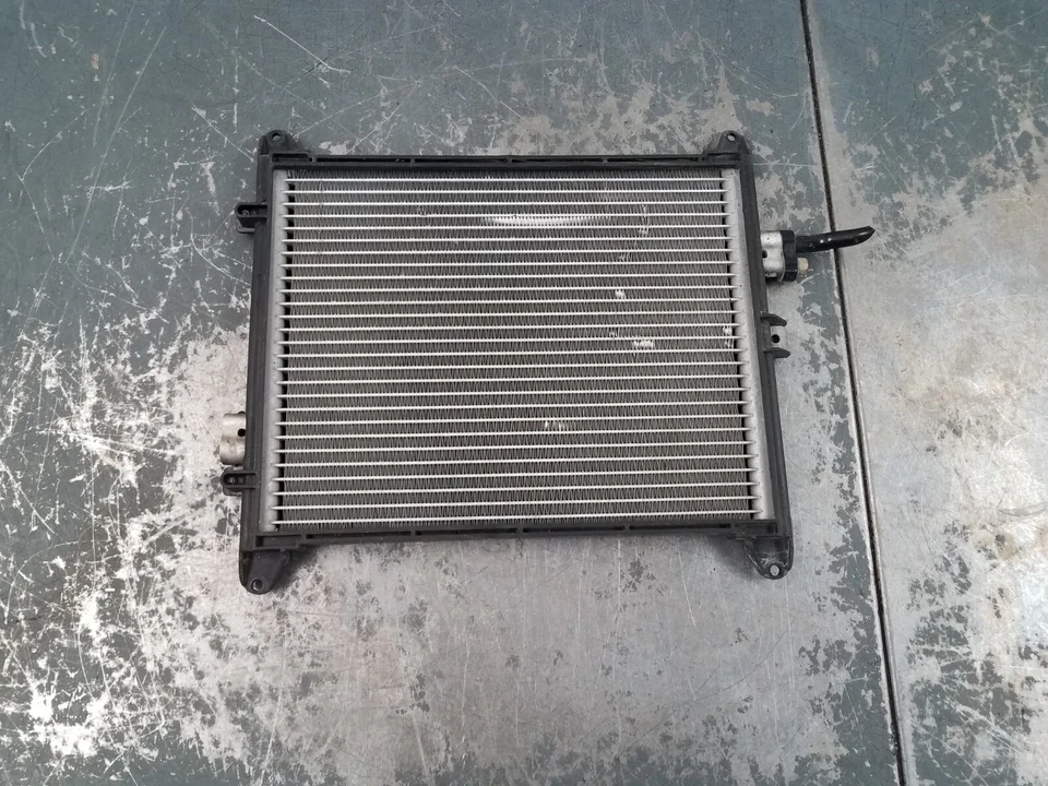 2007 Porsche 911 997 Turbo Left Front A/C Condenser #4019 VV3 - Image 2 of 4