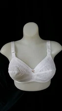 Jeunique/LeUnique J30/J31/J32 Lace cup bra No underwire full support