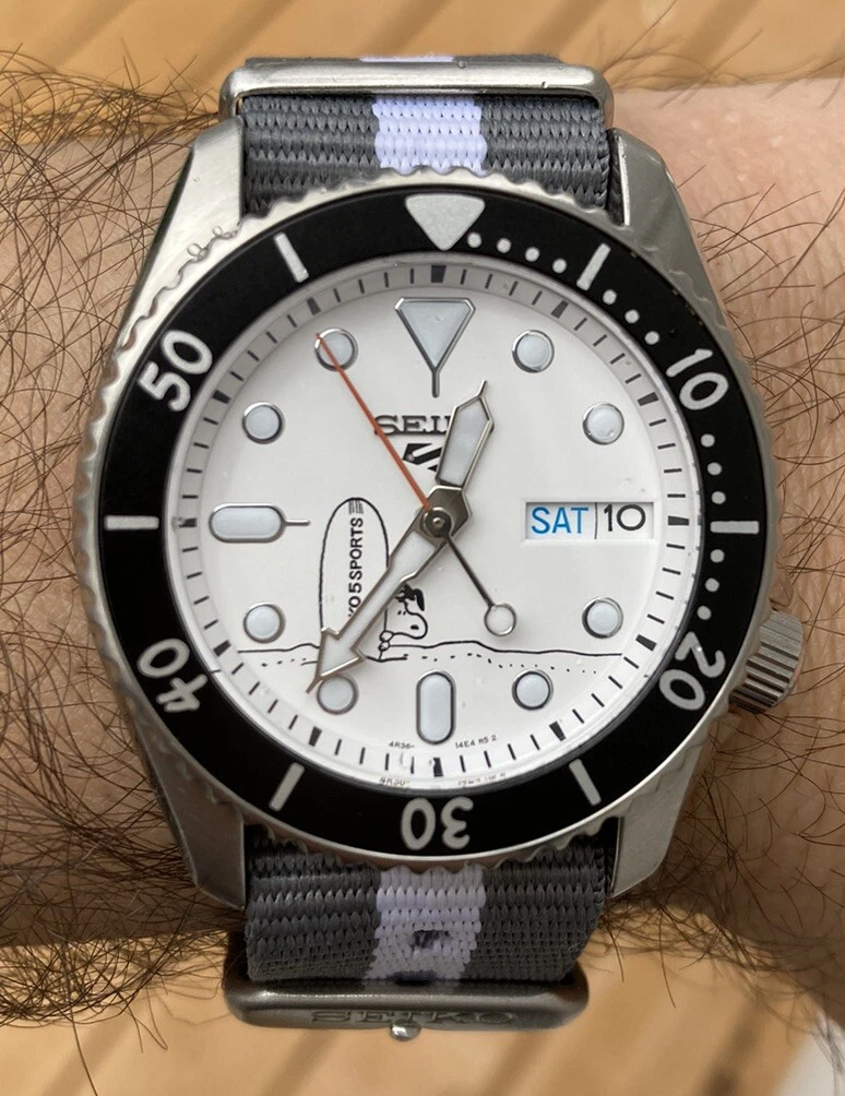 Seiko top snoopy watch