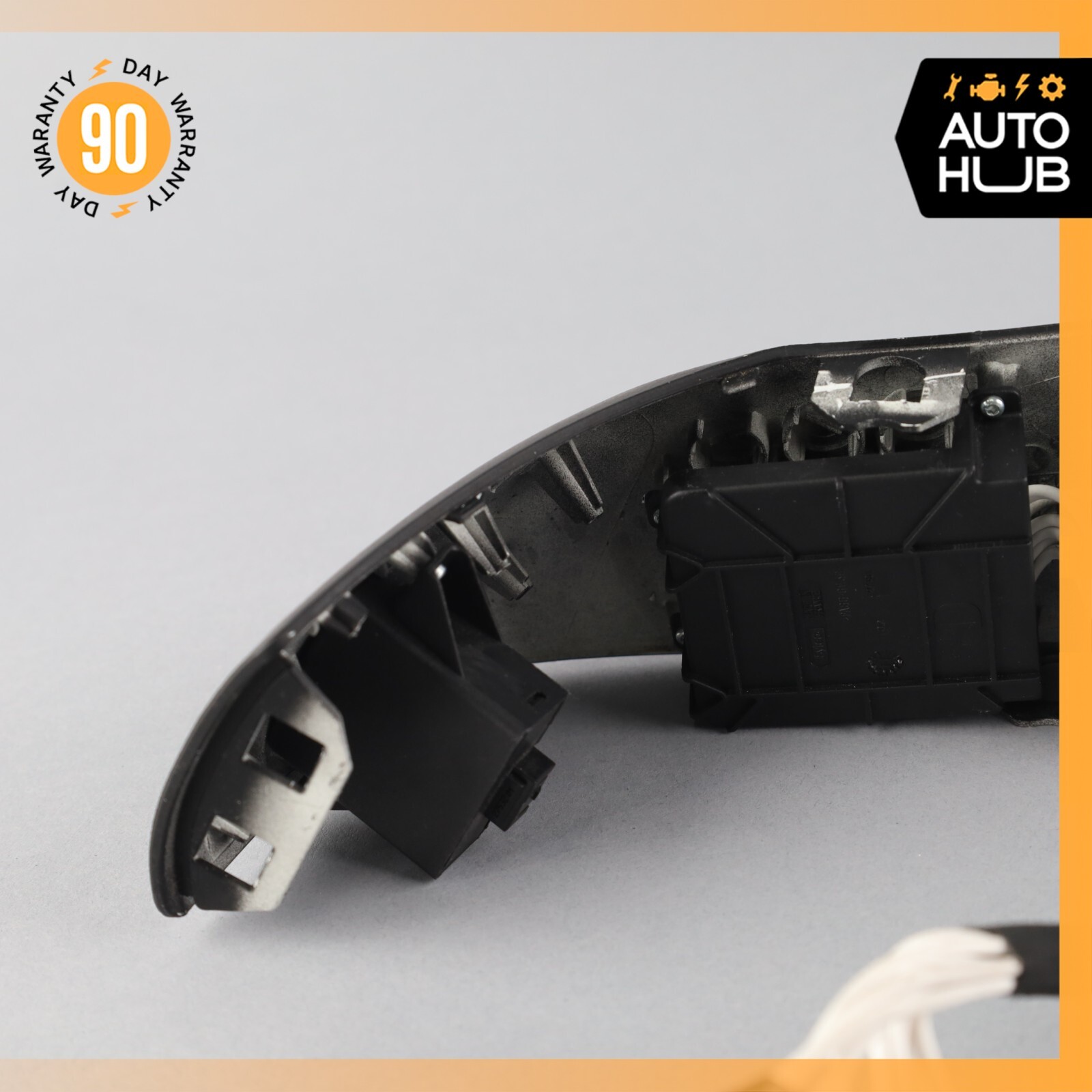 03-13 Maserati Quattroporte M139 Front Right Seat Control Switch 981445908 OEM