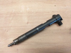 Mercedes W204 Mopf W212 220CDI OM651 Diesel Einspritzdüse Injektor A6510700587