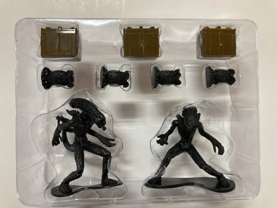 Aliens Swarm Pack Tree House Kids 2004 Juego Completo Foto 3 de 4