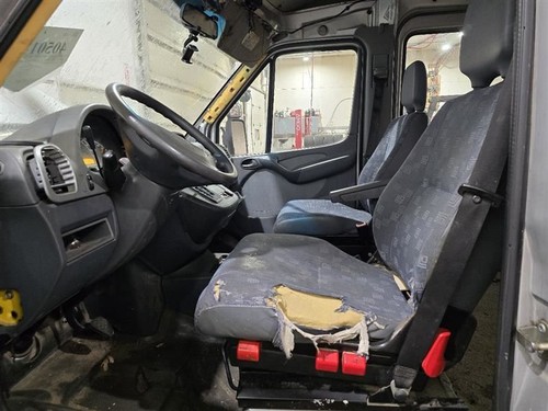 Speedometer MPH Fits 04 SPRINTER 2500 607722 - Picture 11 of 12