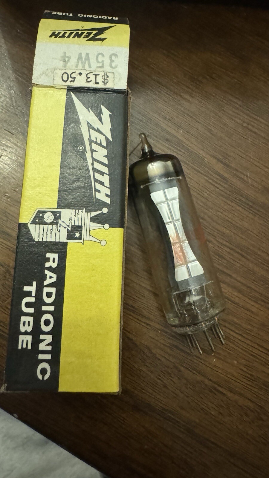 Foto 1 di 23