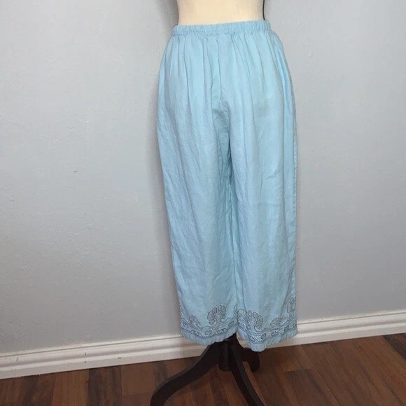 Pantalones cortos bordados azules JM Collection talla 12 Foto 3 de 4