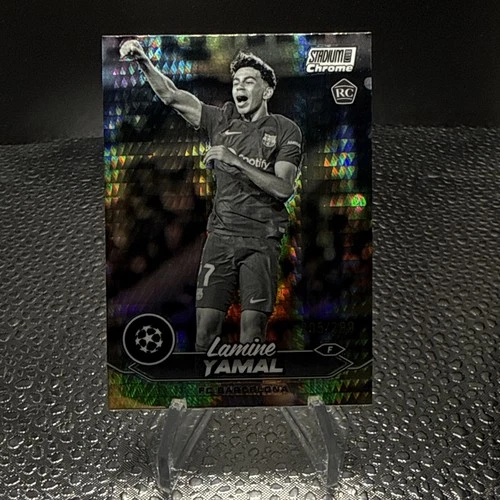 2023-24 Topps Stadium Club Chrome Lamine Yamal #27 RC Negative Prism /299 Rookie