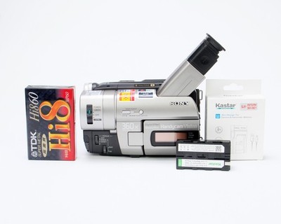 Sony Handycam CCD-TRV66 Hi8 SD Camcorder (Silver) w/ Nightshot Mode