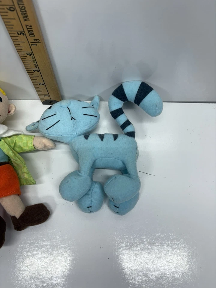 Bob the Builder Plush Lot 3: Wendy, Pilchard Cat, & Spud the Scarecrow: 2000s - Image 4 of 4