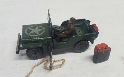 Vintage 1949 US ZONE GERMANY tin Wind Up Jeep & Arnold fuel  1950s 00402-10 USA