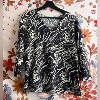 Neiman Marcus Womens LP/XLP 100% Cashmere Grey Cream Abstract City VNeck Sweater
