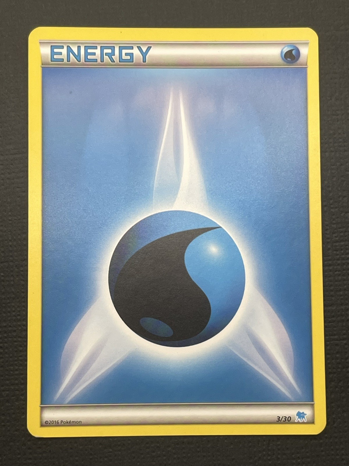 Water Energy 3/30 XY Trainer Kit Pikachu Libre & Suicune Light Play LP