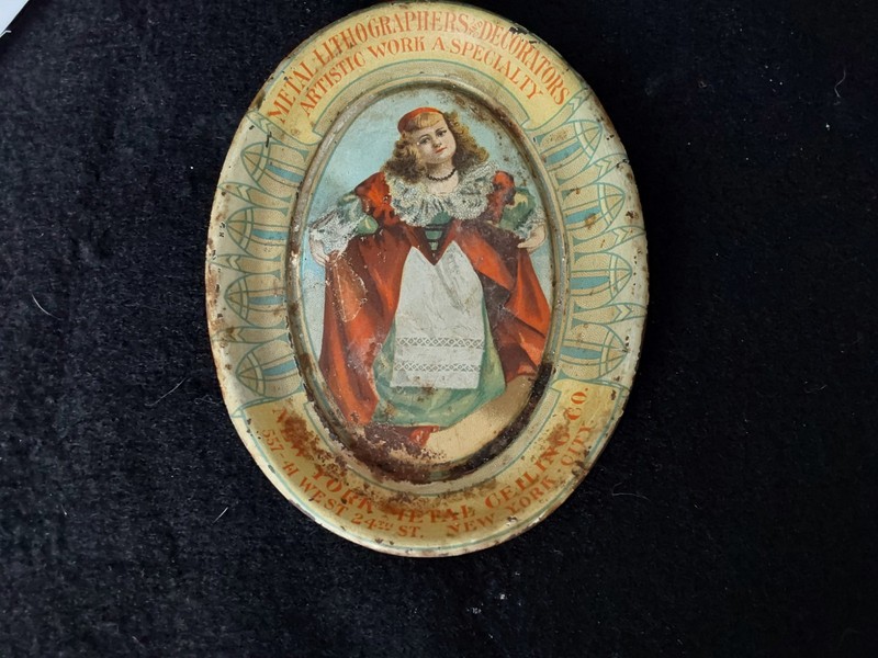 Vintage Advertising Metal Lithographers Decorators Tip Tray 