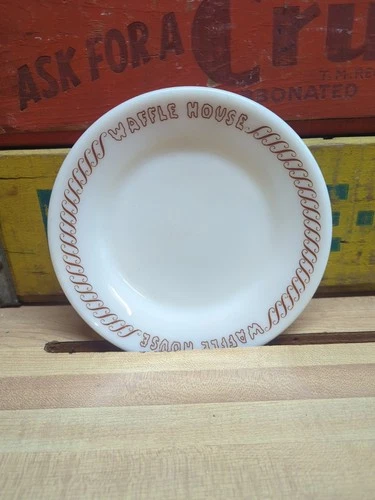 Vintage Waffle House Pyrex Dinnerware 7" Dish, 704-26