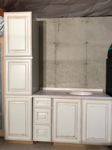 Whitewashed 18 Inch Thomasville Linen Closet And 48 Inch Bathroom Vanity With Ebay