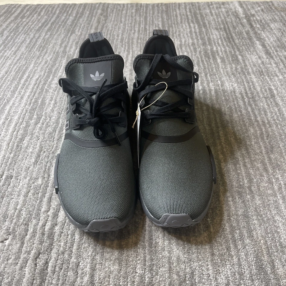 Tênis de corrida Adidas Originals NMD_R1 masculino 10.5 preto carbono roxo IF3502 NOVO - Imagem 4 de 4