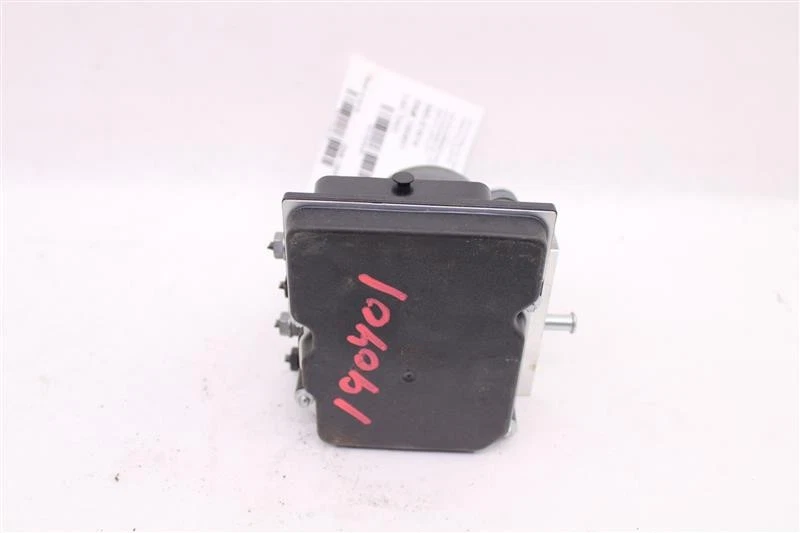 Used ABS Pump and Motor Assembly fits: 2011 Land rover Lr4 Assembly ID LR011720 Foto 3 de 4