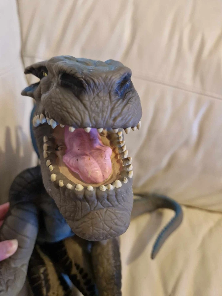 Godzilla Hyper Hybrid 1998 "TOHO BLUE" Full Body Hand Puppet - Rare and Vintage - Image 4 of 4