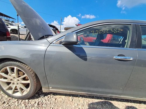 Used Left Door Mirror fits: 2009 Chevrolet Malibu Power w/light sensitive opt DD