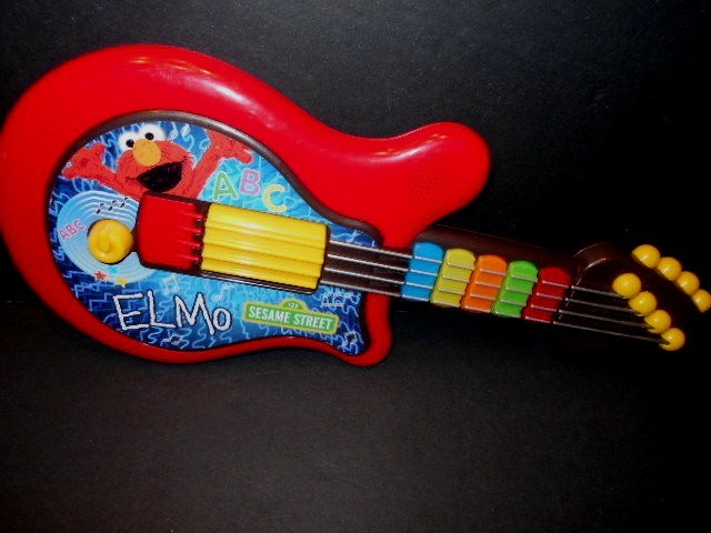 Hasbro Sesame Street Red Elmo Guitar Band Instrument Interactive