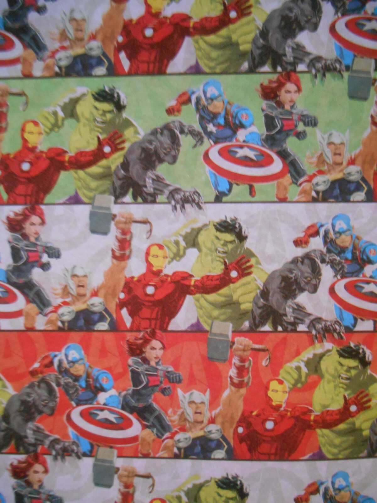 Marvel Avengers Gift Wrapping Paper 2 Yard FOLDED Decoupage Black Panther Hulk