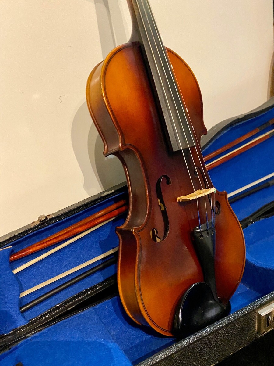 Antonious Stradivarius Cremonenfis Faciebat Anno 17 Violin