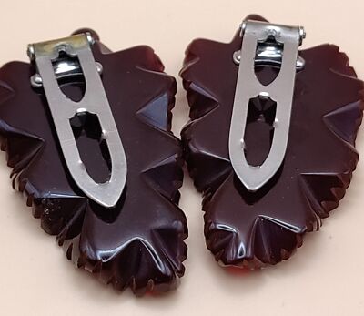 Vintage Pair of Deep Red Cherry Bakelite Carved Dress Clips  display picture 3