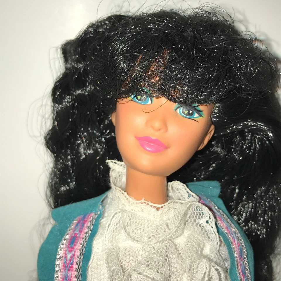 Muñeca Barbie vintage 1989 Mattel Western Fun Nia #9933 molde asiático Kira Foto 3 de 4
