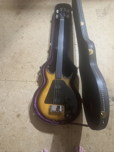 Gibson Ripper (L9-S) Bass Guitar with Seymour Duncan - Picture 2 of 11