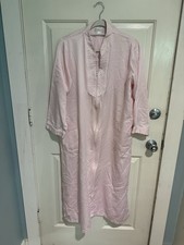Miss Elaine Housecoat Embroidered Pink Zip Small Vintage Robe Grandma