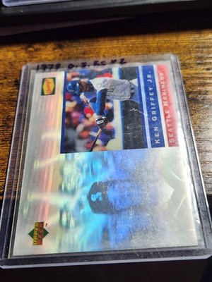 1995 Upper Deck Ken Griffey Jr Dennys Hologram