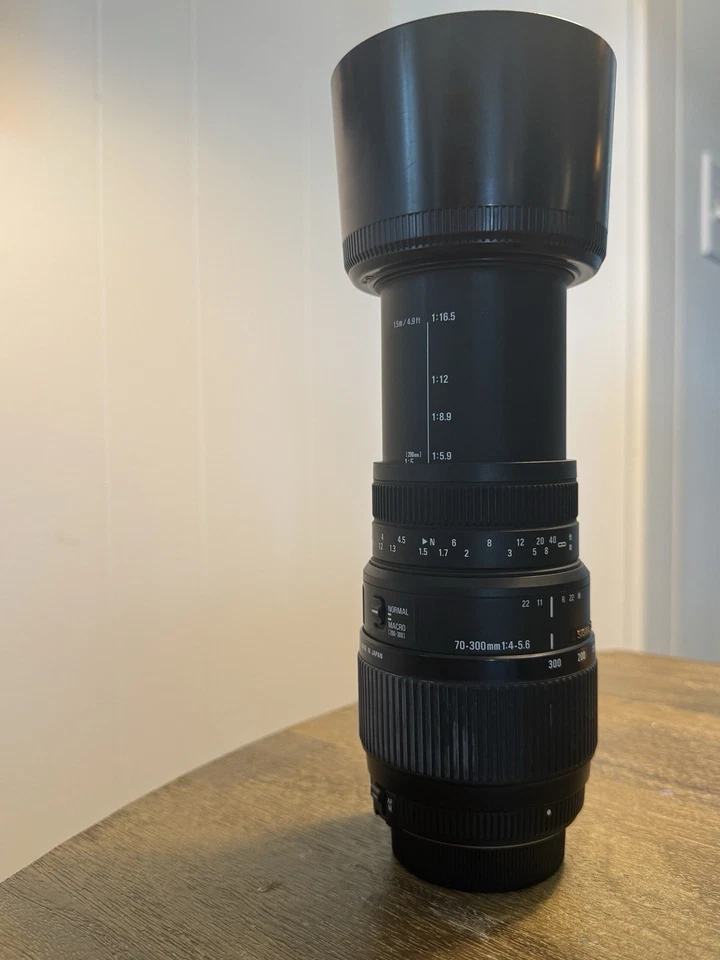 Sigma DG 70-300mm f/4.0-5.6 DG Lens For Nikon - Image 2 of 3