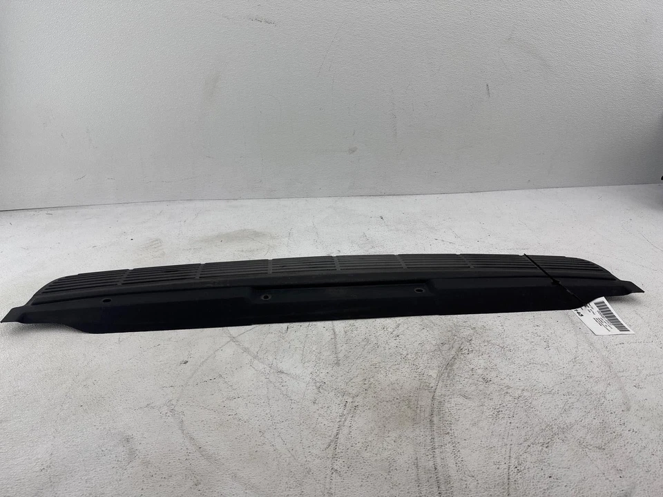 2000 Saturn Sw2 tampa de almofada de para-choque traseiro fabricante de equipamento original - Imagem 3 de 4