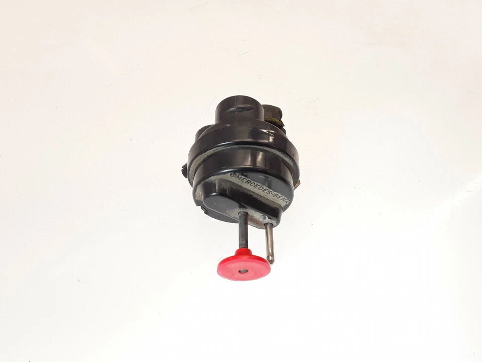 MB Mercedes-Benz E250 W124 1993 2.5D tanque de combustible para válvula de ventilación diésel Foto 2 de 4