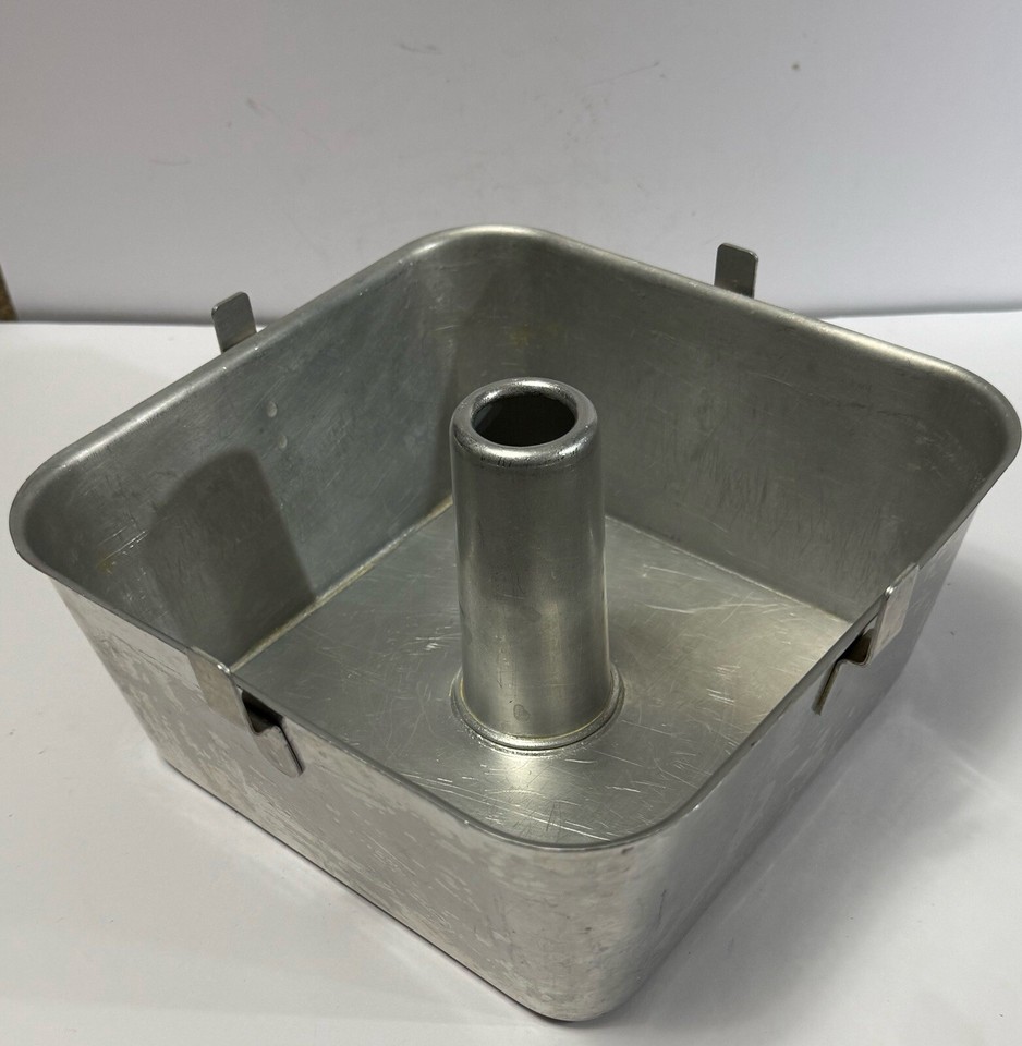 Square Angel Food Cake Pan WearEver Aluminum 9x9x4 2 Part Footed Vtg