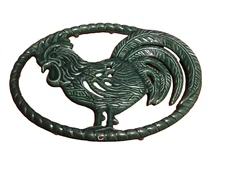 Green 11" x 8" Cast Iron Farmhouse Decor Rooster Trivet